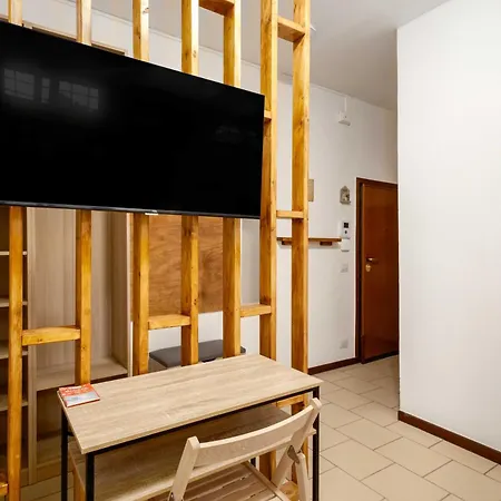 Apartment Guesthost - O&v Centro Modena